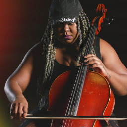 Monique Ross of SistaStrings playing cello